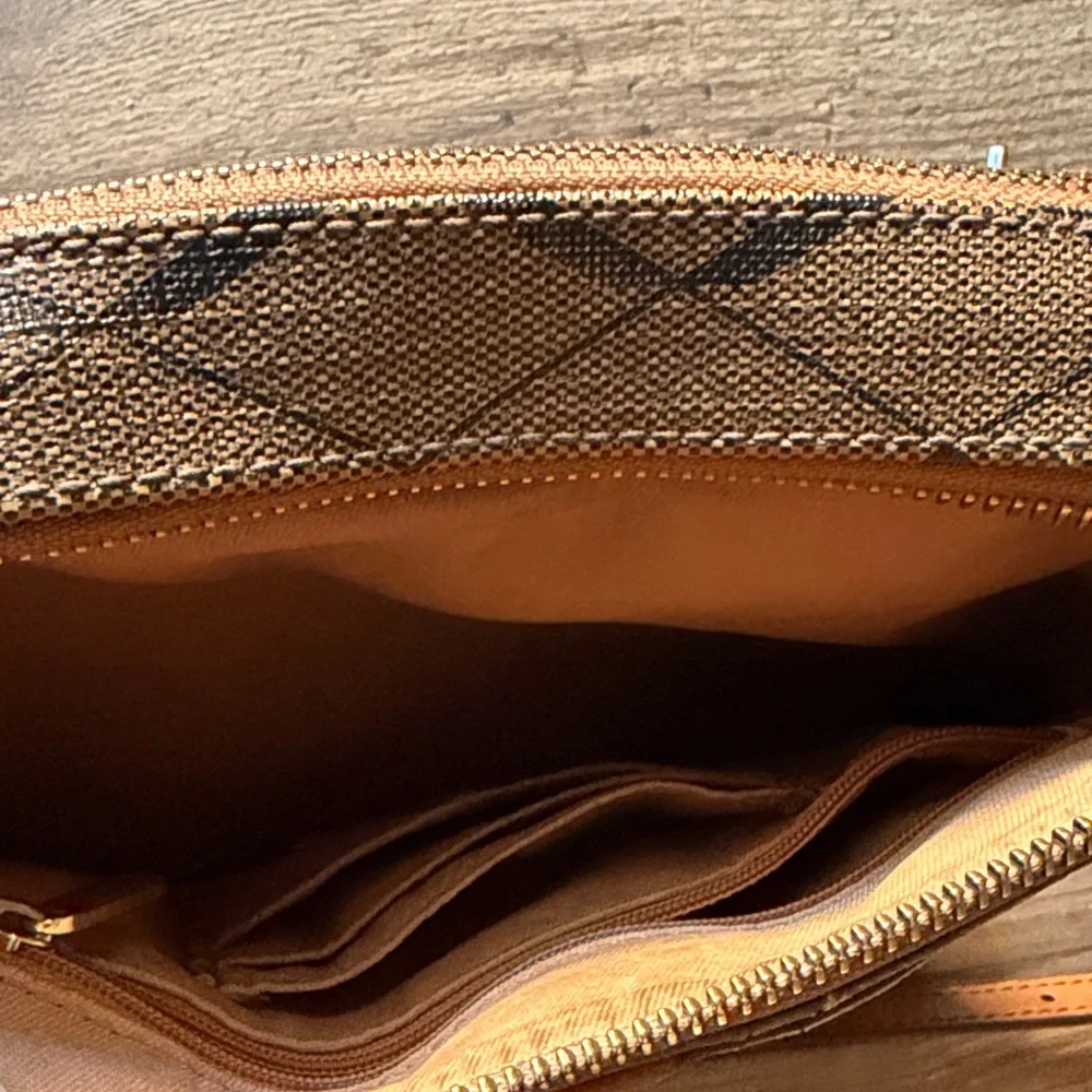 Fossil Corey Geometric Chevron Crossbody Bag - Earthy Minimalist EUC